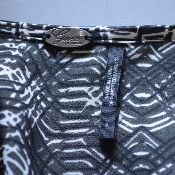 GUESS Dress Black White Print with Pockets - Picture 7 of 7